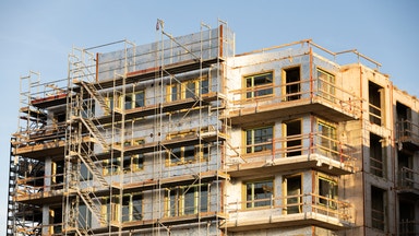 Tunga rapportfall i fastighetsbolag