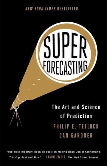 Bokomslag till "Superforecasting – The Art and Science of Prediction" av Philip E. Tetlock och Dan Gardner, med ett guldfärgat teleskop mot svart bakgrund.
