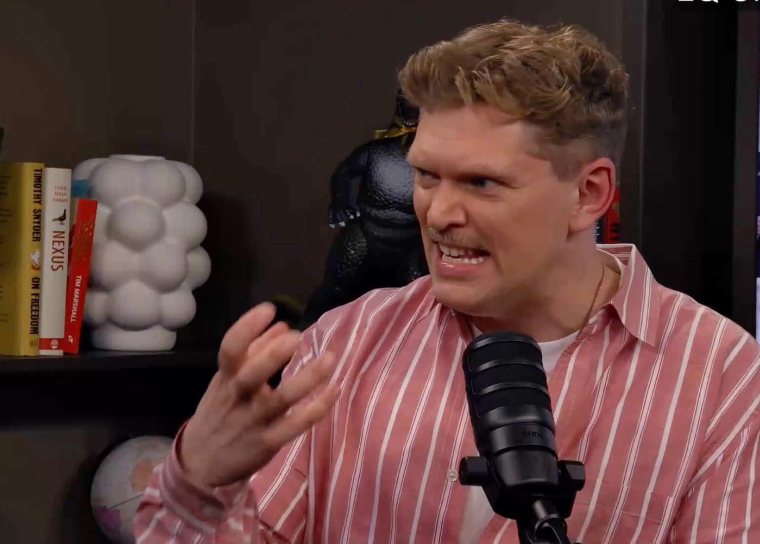 Henrik Torehammar: "Centern får ett stort ego på köpet"