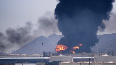 Förenade Arabemiraten öppnar för att gå in i kriget