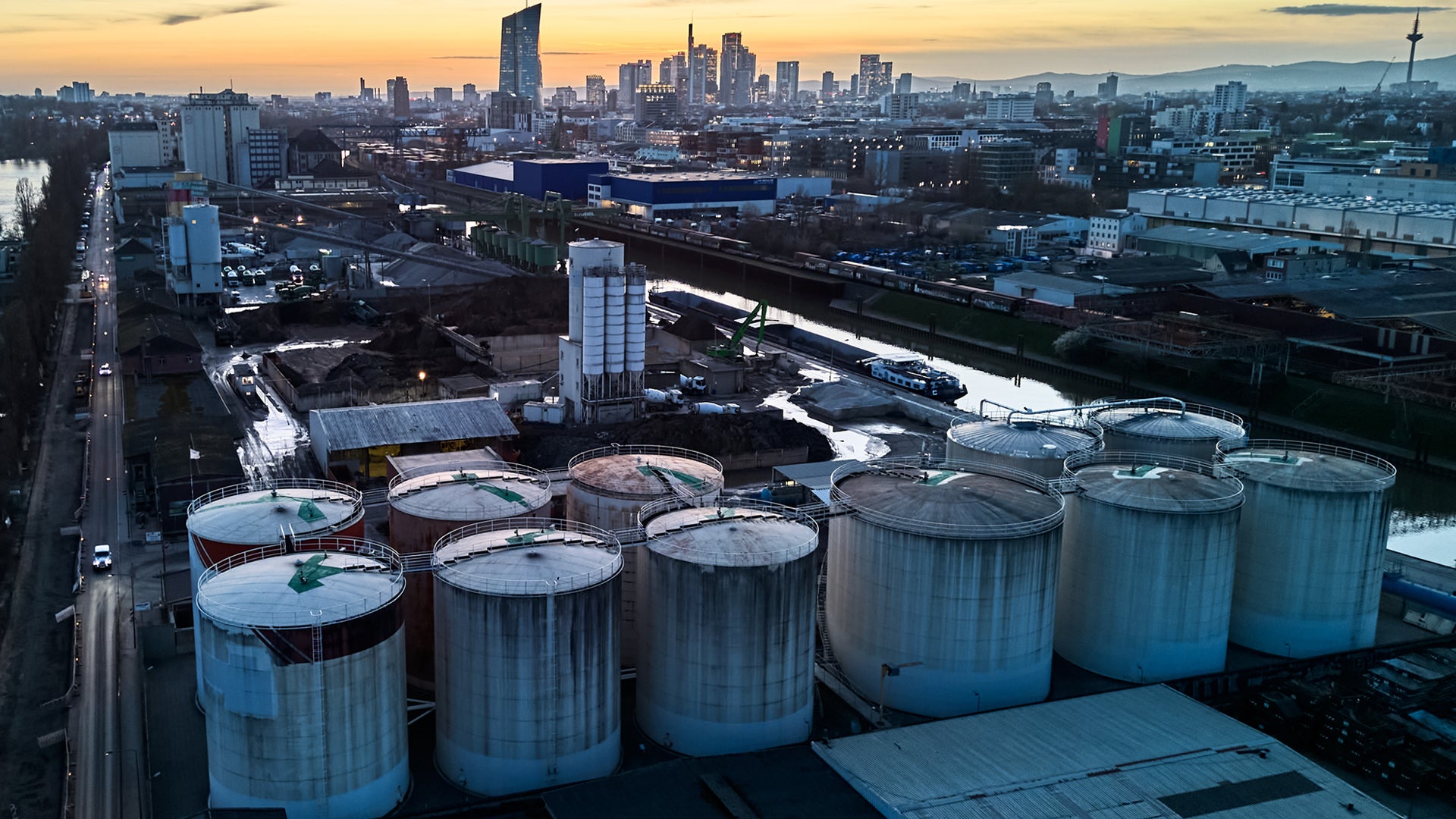 Börserna rasar – Irankriget går in i en ny fas