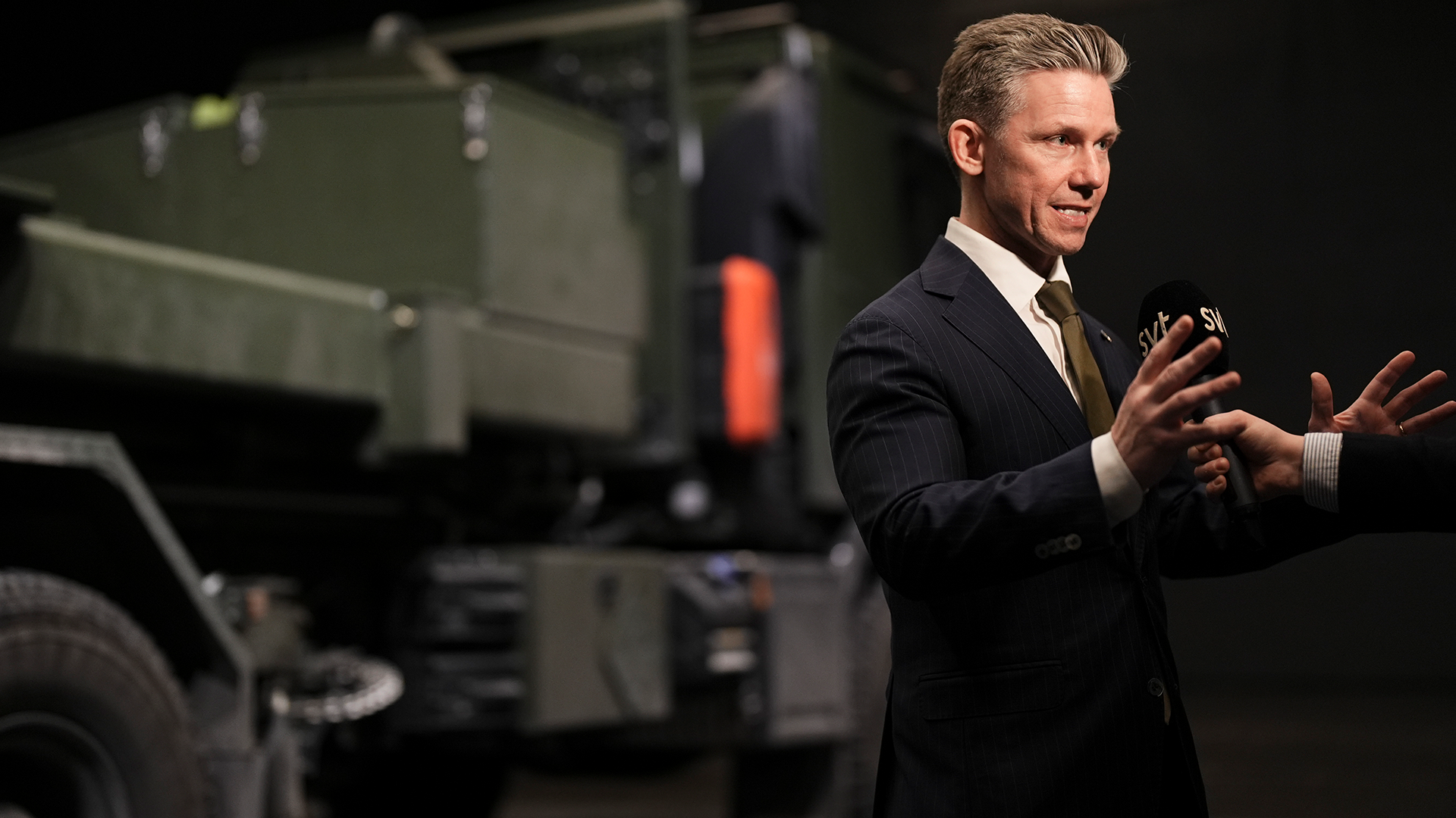 Varning för räntesmäll – hård kritik mot Sveriges försvarsmiljarder