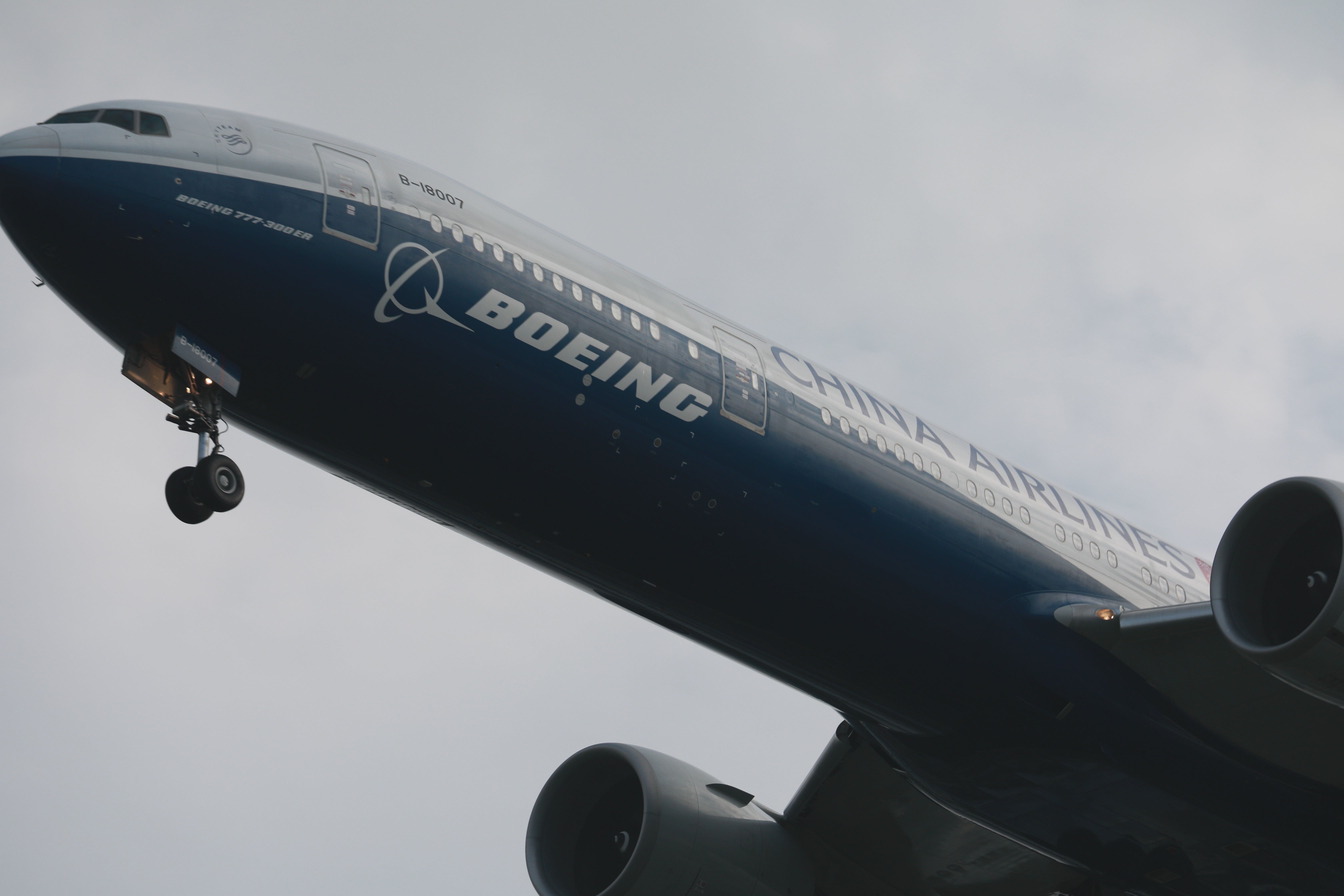 Flygbolagen tar fram krisplan – om det blir brist på flygbränsle