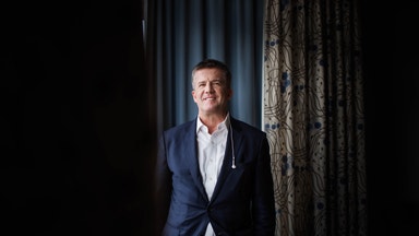 Ilija Batljans bolag stäms av obligationsägare