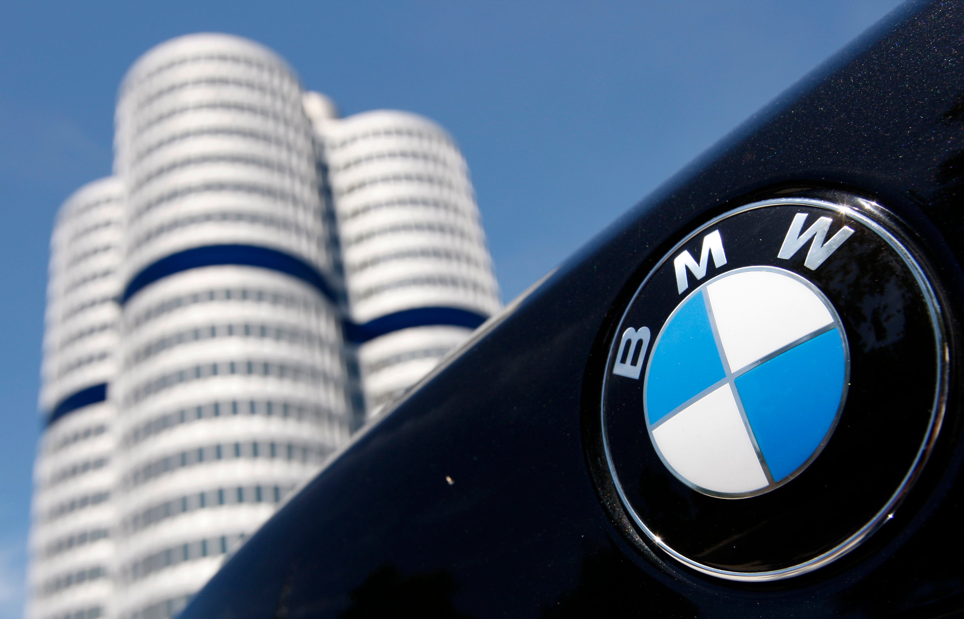 Resultatras: Kinesisk konkurrens och tullar tynger BMW