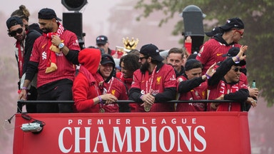 Delägare i Liverpool och PSG kan köpas upp