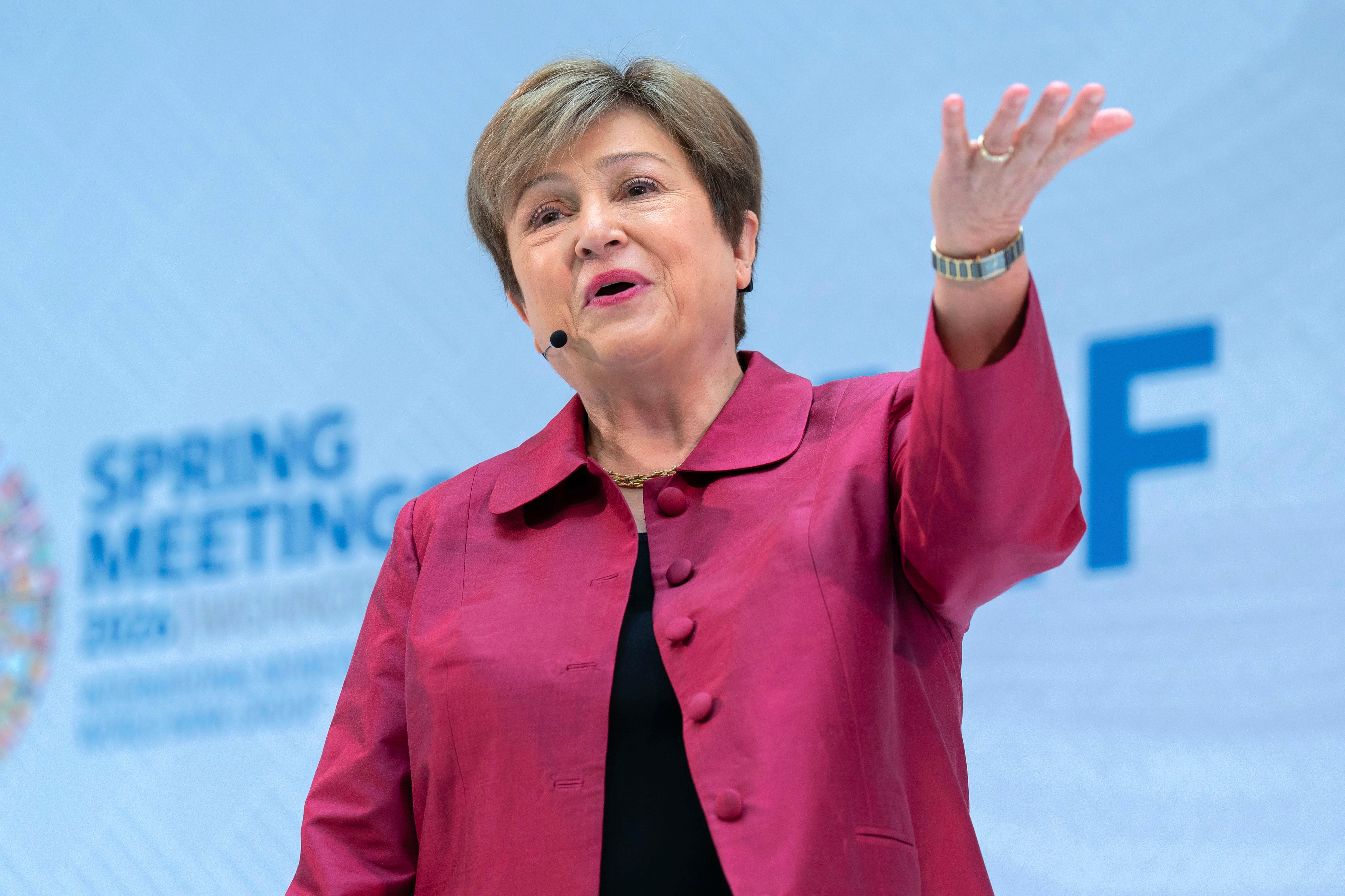 IMF: Kriget i Iran har stoppat tillväxtens momentum