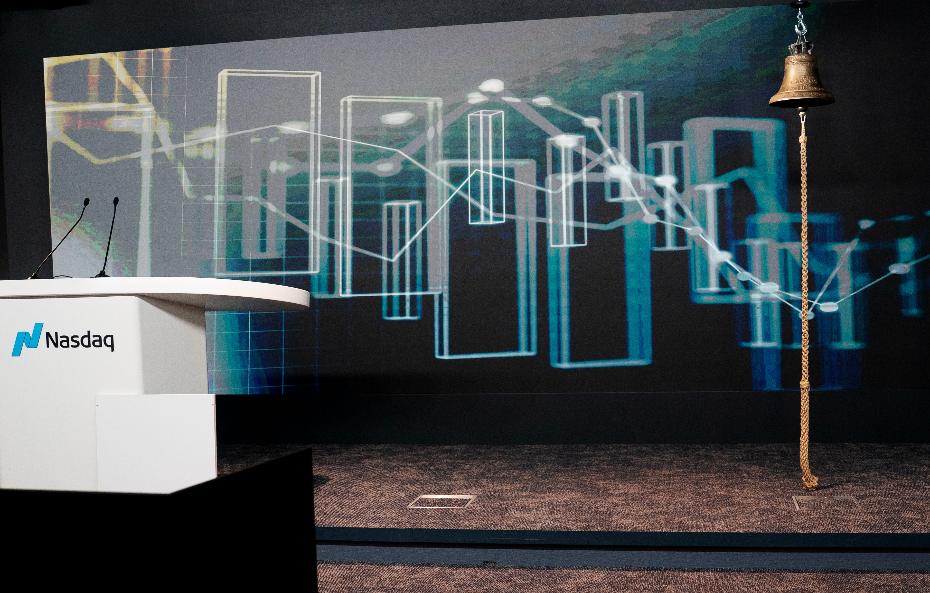 Stockholmsbörsen öppnar i sidled – Dustin rusar