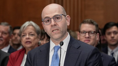 Fed-guvernör öppnar för att stanna kvar i centralbanken