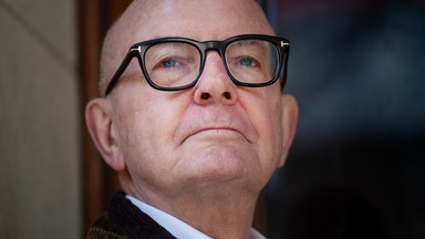 Politiken möter tech i Peter Kadhammars nya roman: ”Miljön är sektlik”