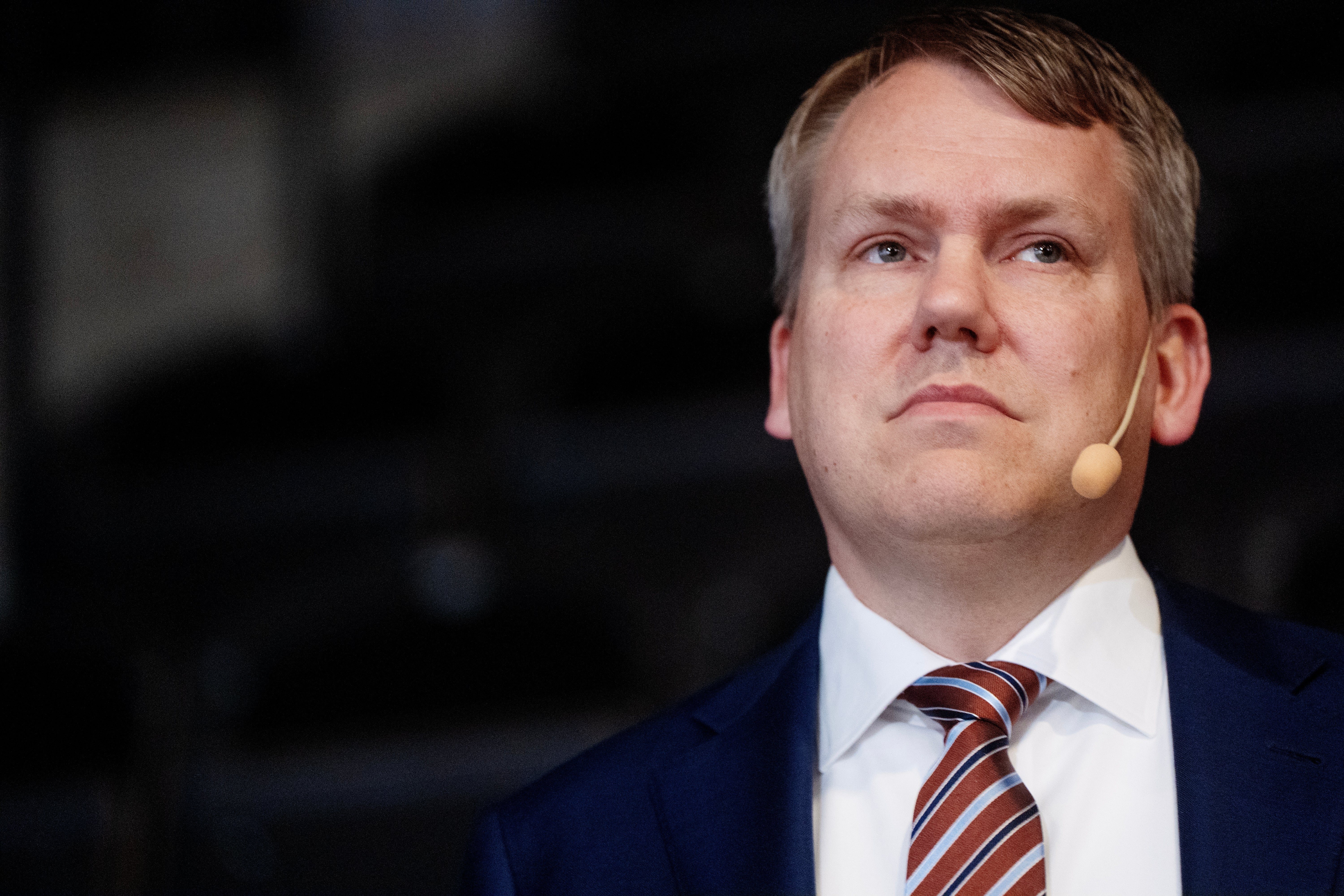 Storbanken säljstämplar Sandvik