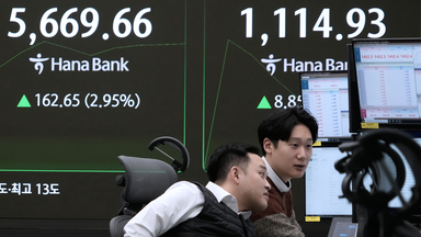 Asienbörserna lyfter – oljepriset faller tillbaka