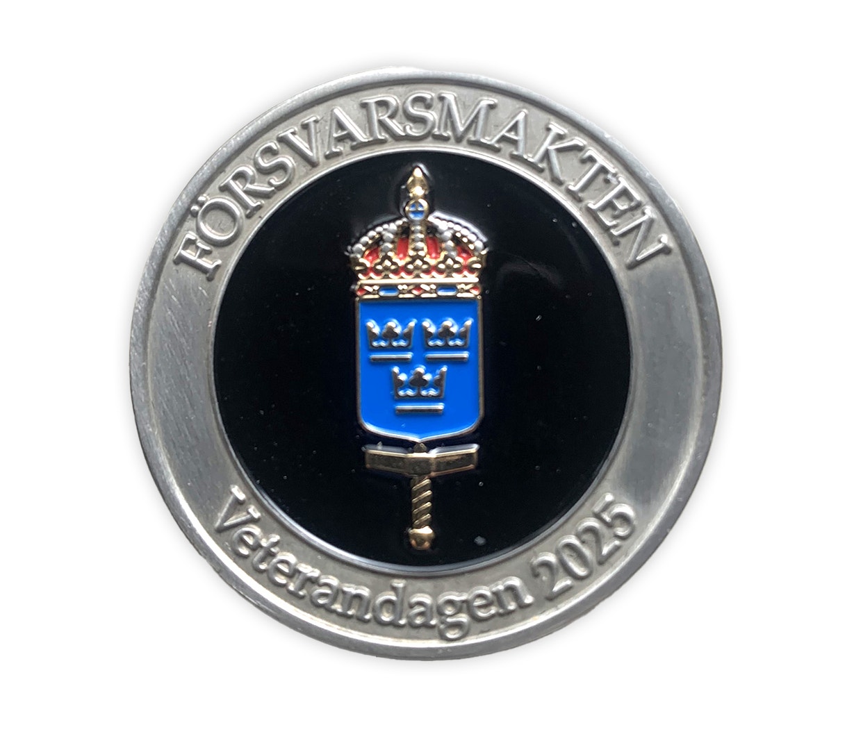 Medalj av försvarsmakten till veteraner inför veterandagen 2025.