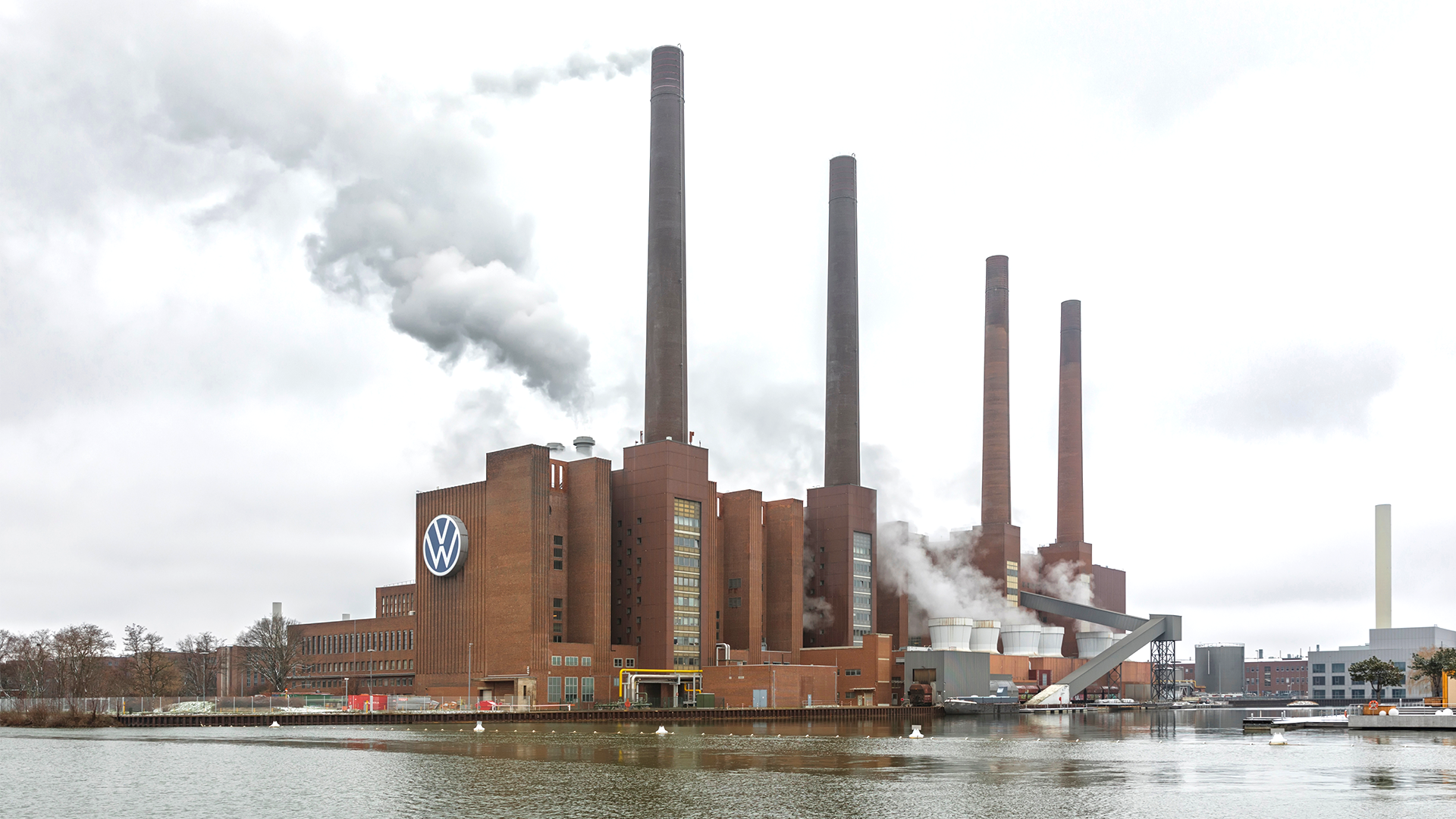 Volkswagen förhandlar om avtal: Kan skifta till vapentillverkning