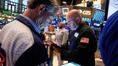 New York inleder nedåt – Spotify rapportsjunker