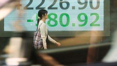 Tokyo stiger till nytt rekord – silver lyfter