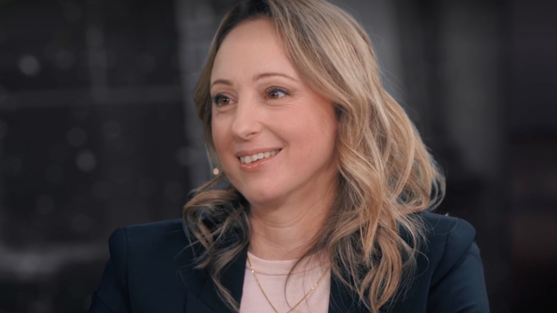 Kelly Connelin, analytiker och programledare EFN