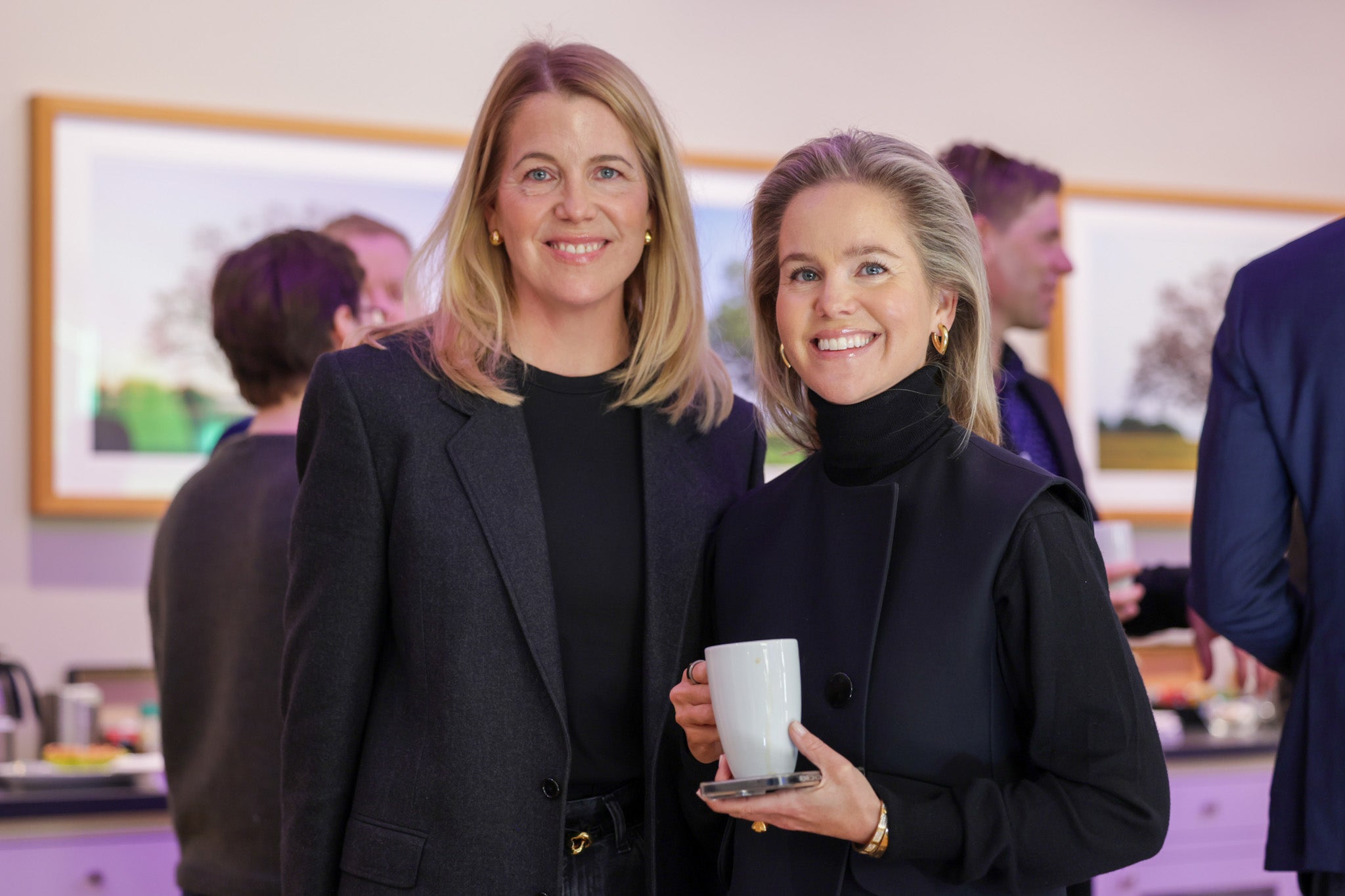 Systrarna Schörling hyllar Ola Rollén:  ”Jättefina år”