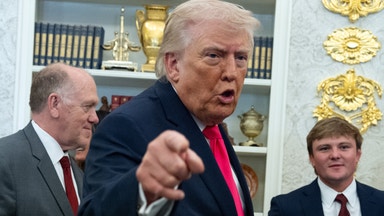 Trump i eldig konflikt med senatorer: ”Sitt ned”
