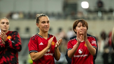 Manchester Uniteds storägare överväger en försäljning