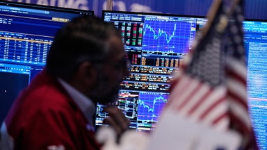 Vändning till plus på New York-börsen efter samtal om sundet