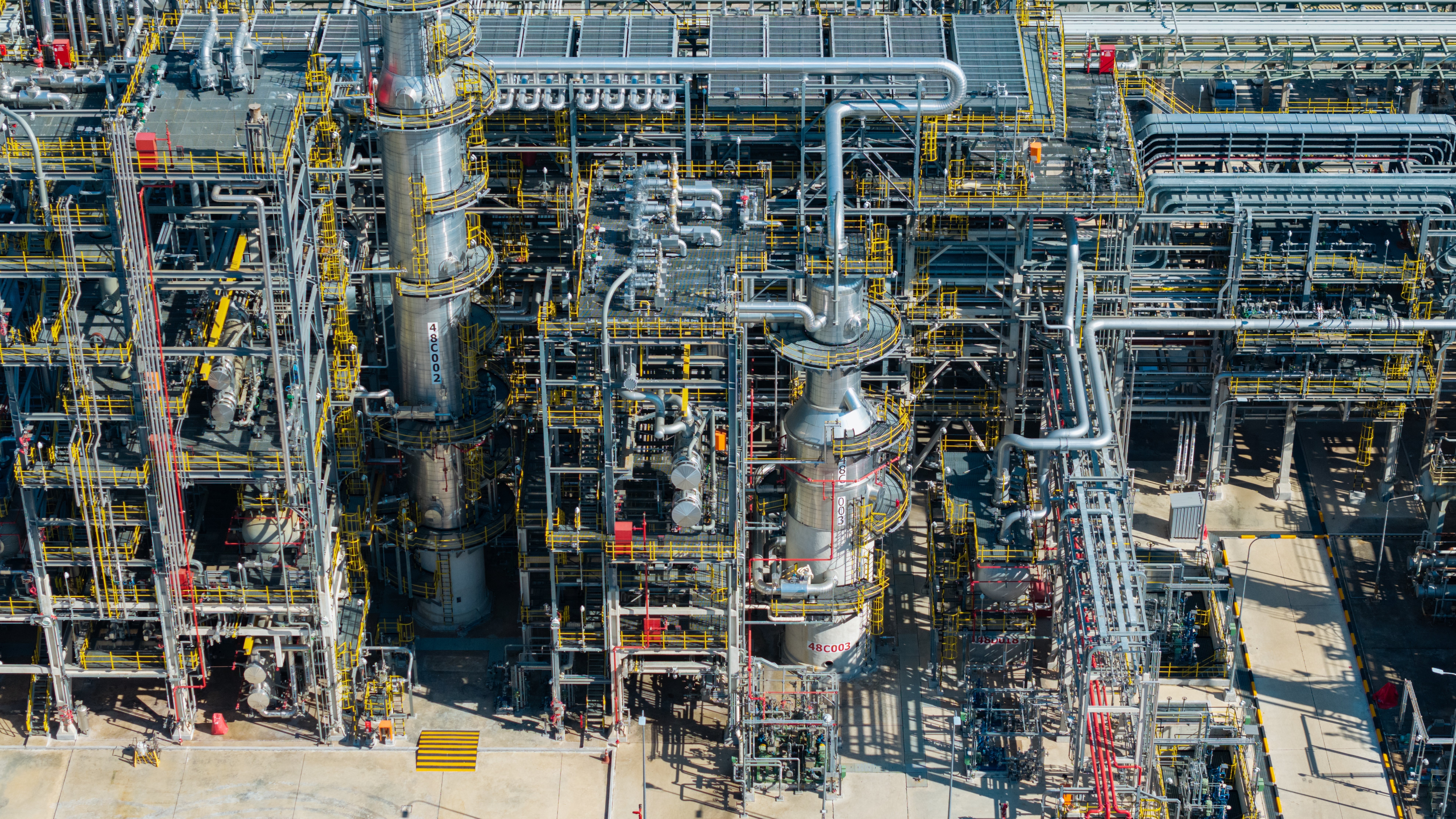 Kina ”djupt oroat” – pressar Iran om Hormuz