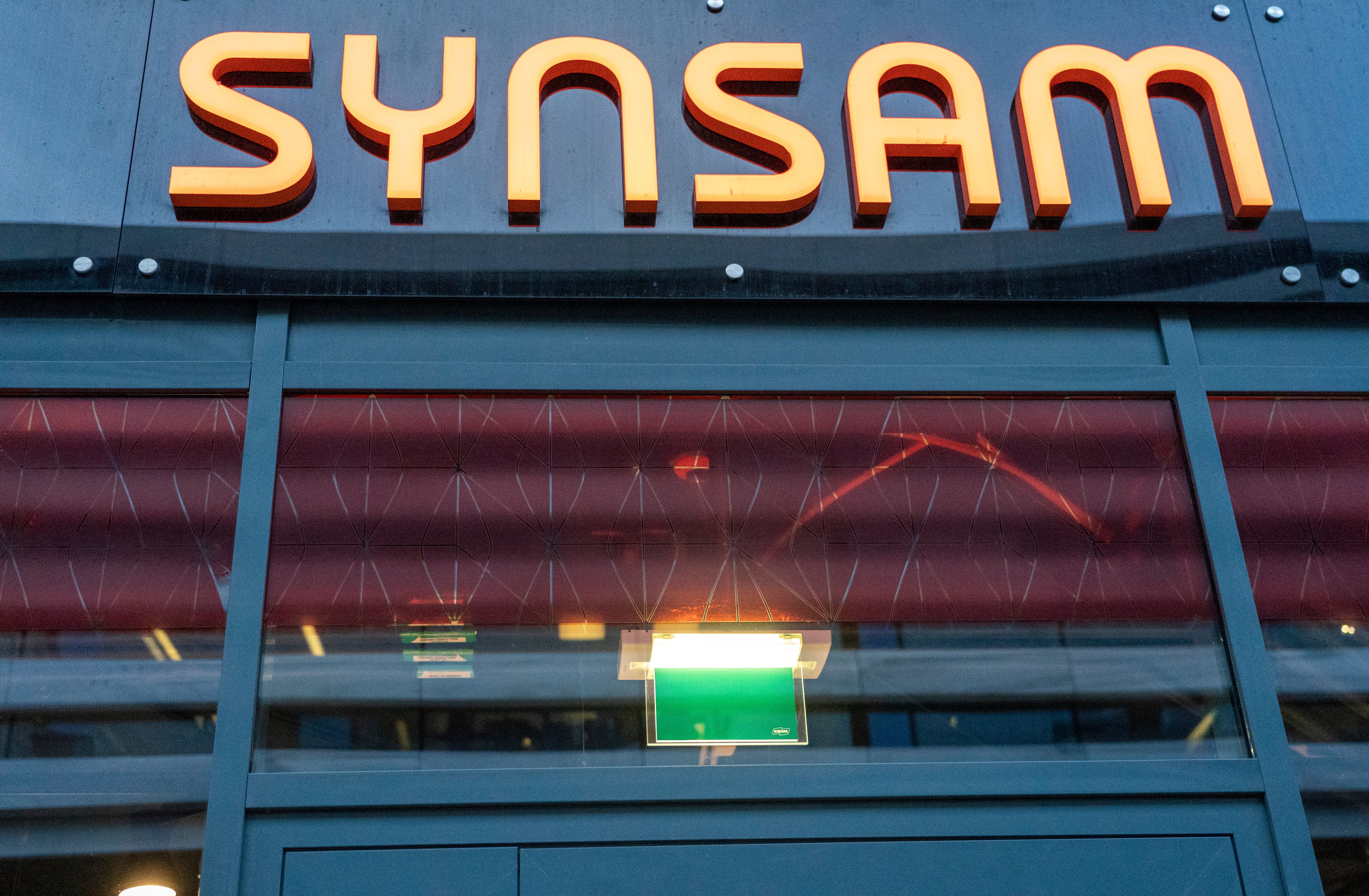 Synsam faller på sänkt rekommendation