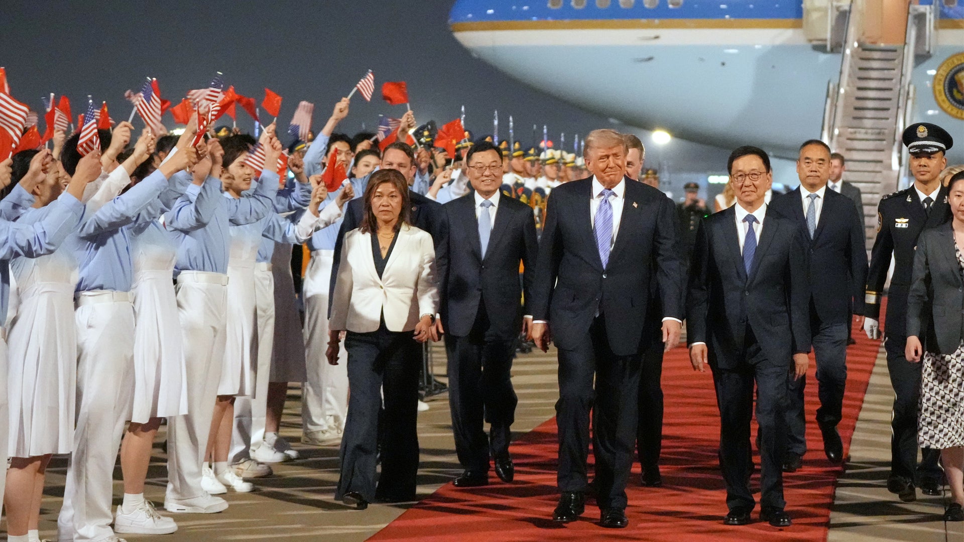 Trump har landat i Kina – börsen på hugget