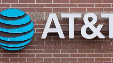 AT&T slår vinstförväntningarna – upprepar prognoser