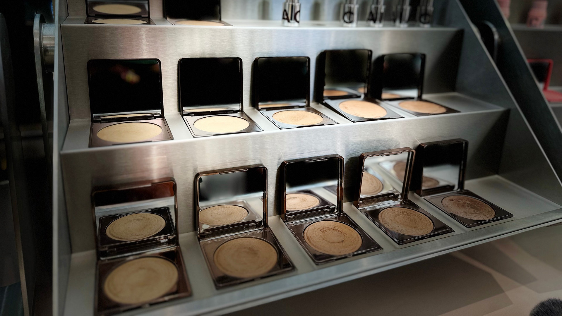 CAIA produkter på NK