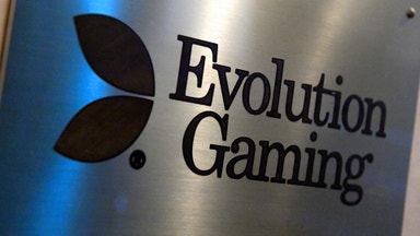 Sänkt rekommendation för Evolution och Hemnet