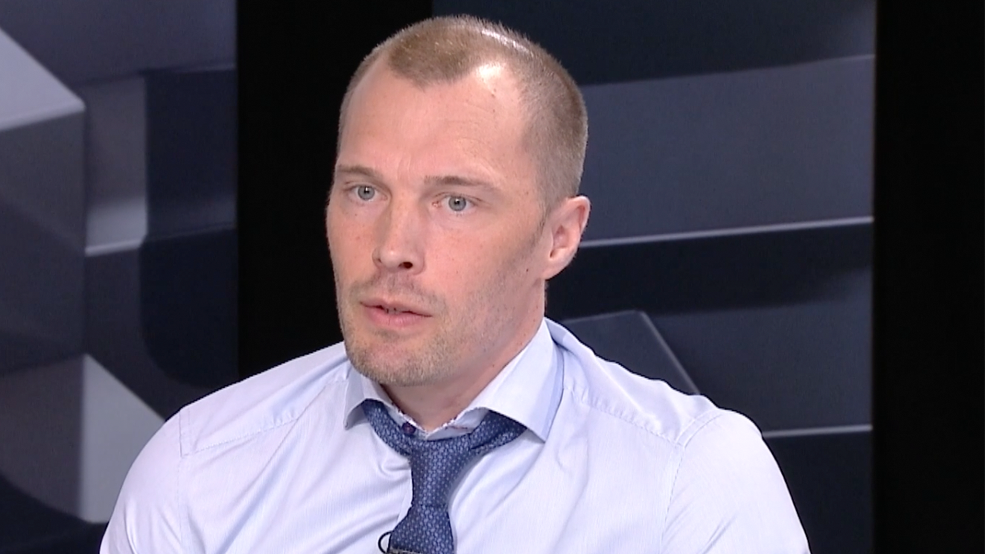 Tommy von Brömsen i EFN:s studio.