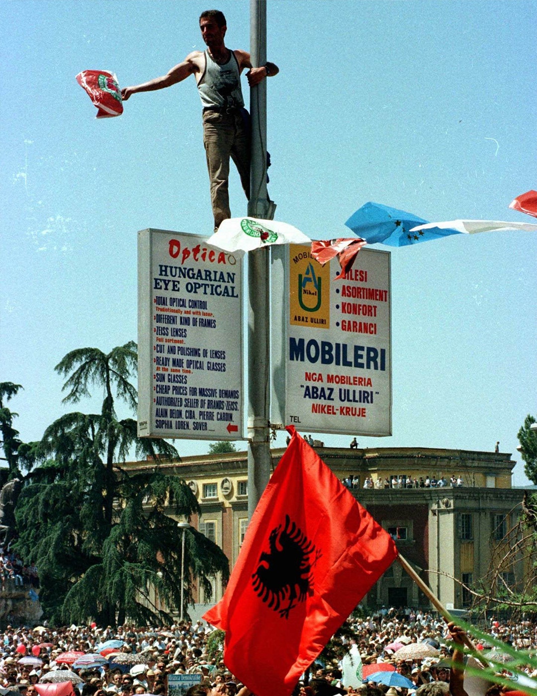 Valmöte i Tirana sommaren 1997, Albanien