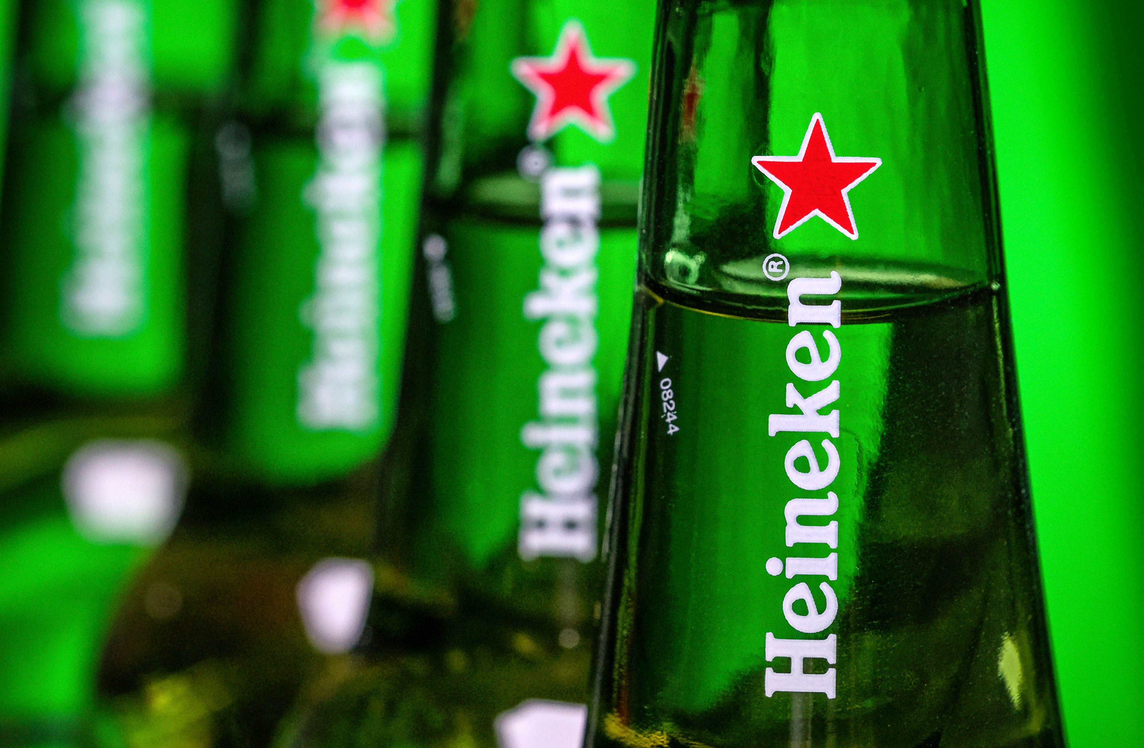Heineken ska göra sig av med 6.000 anställda