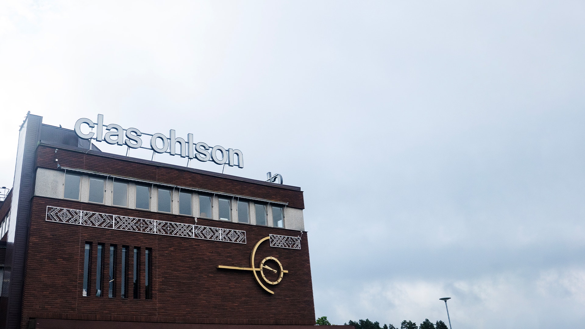 Clas Ohlson Kalmar fasad skylt
