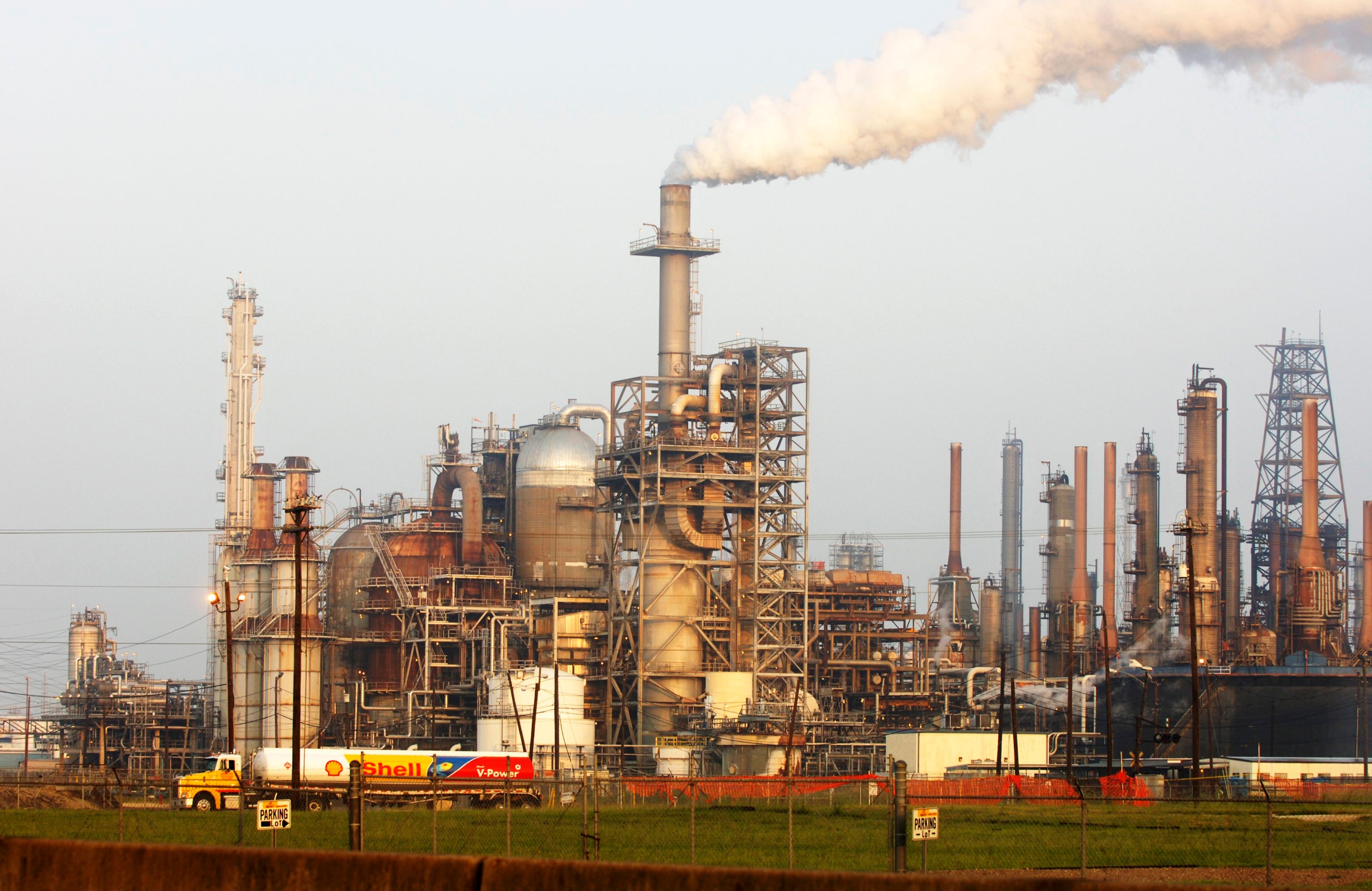 Saudiarabien aktiverar krisplan för oljan 